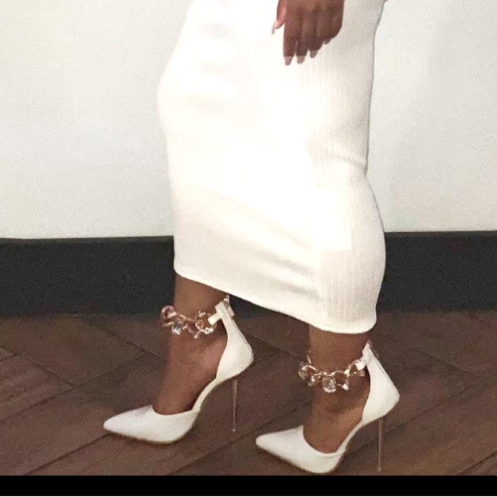 COPY - Pointed Toe White Heel
